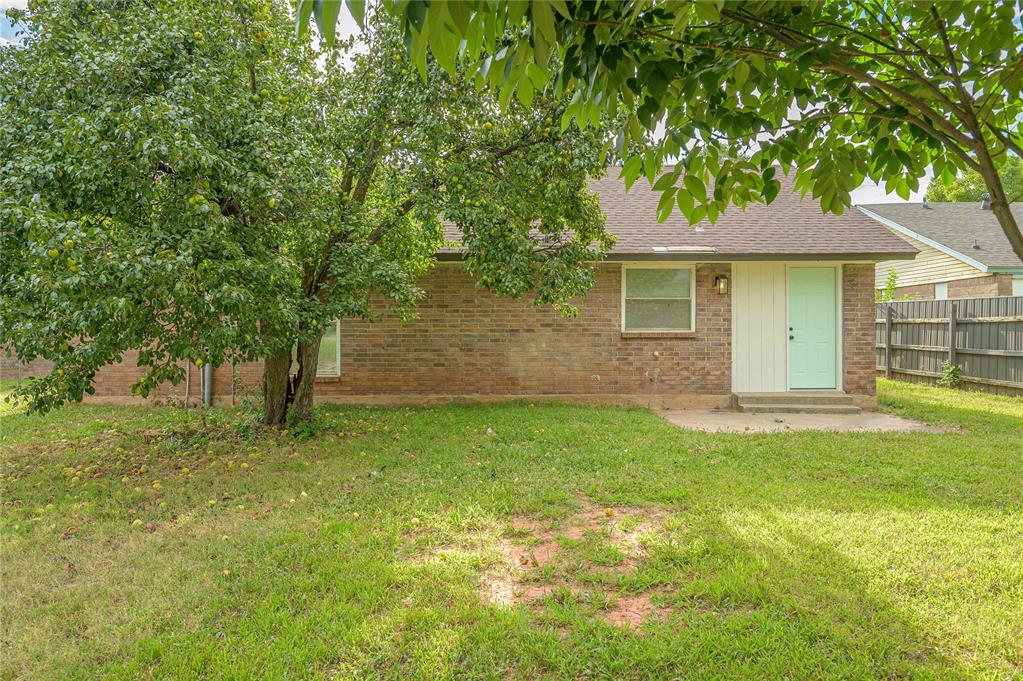 5705 S Bodine Avenue