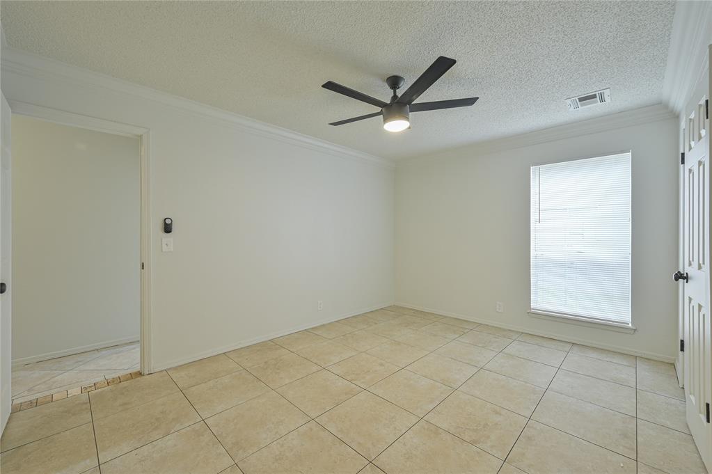 5705 S Bodine Avenue