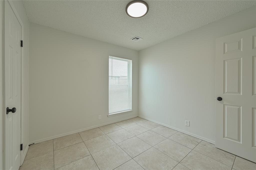 5705 S Bodine Avenue