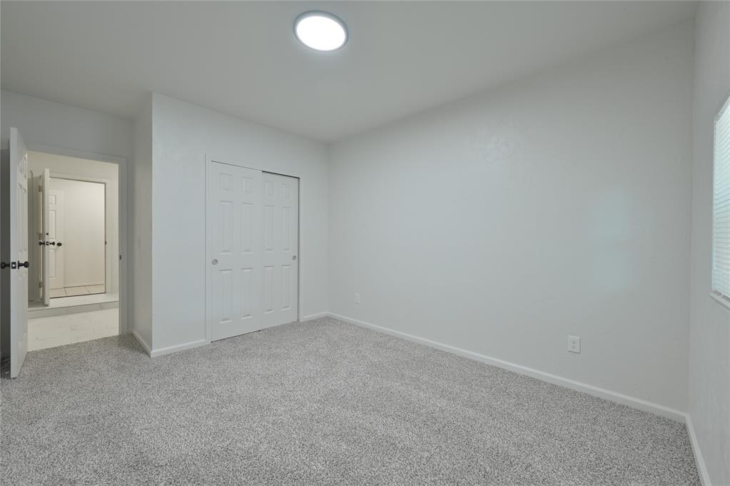 5705 S Bodine Avenue