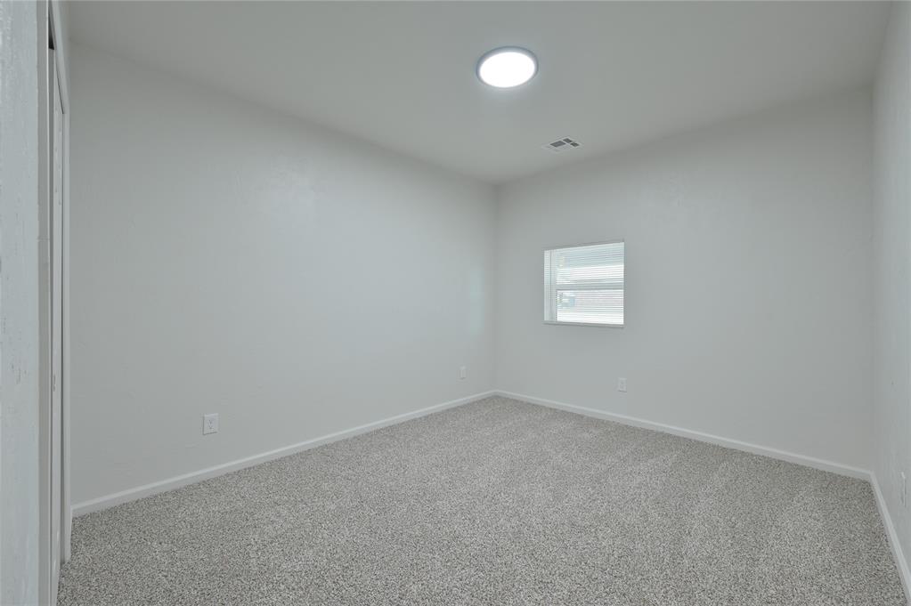 5705 S Bodine Avenue