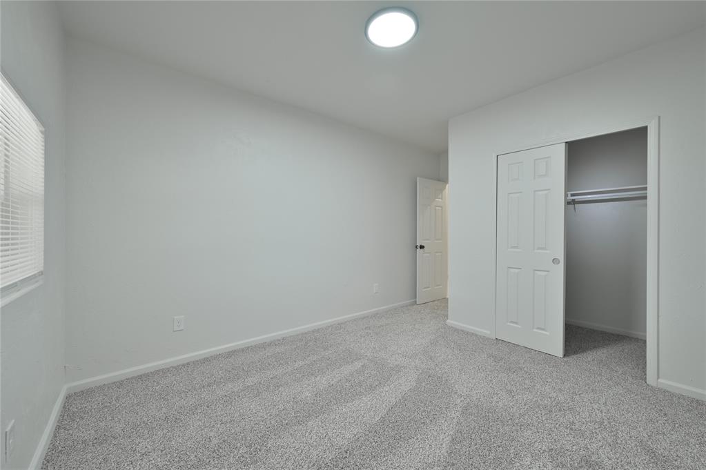 5705 S Bodine Avenue