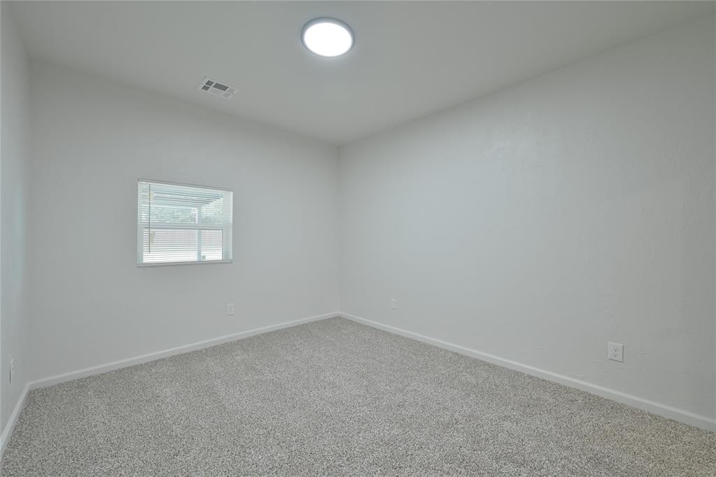 5705 S Bodine Avenue