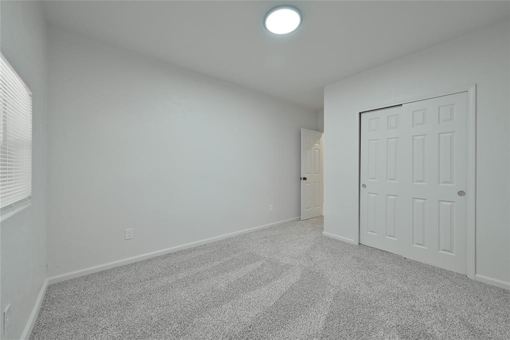 5705 S Bodine Avenue