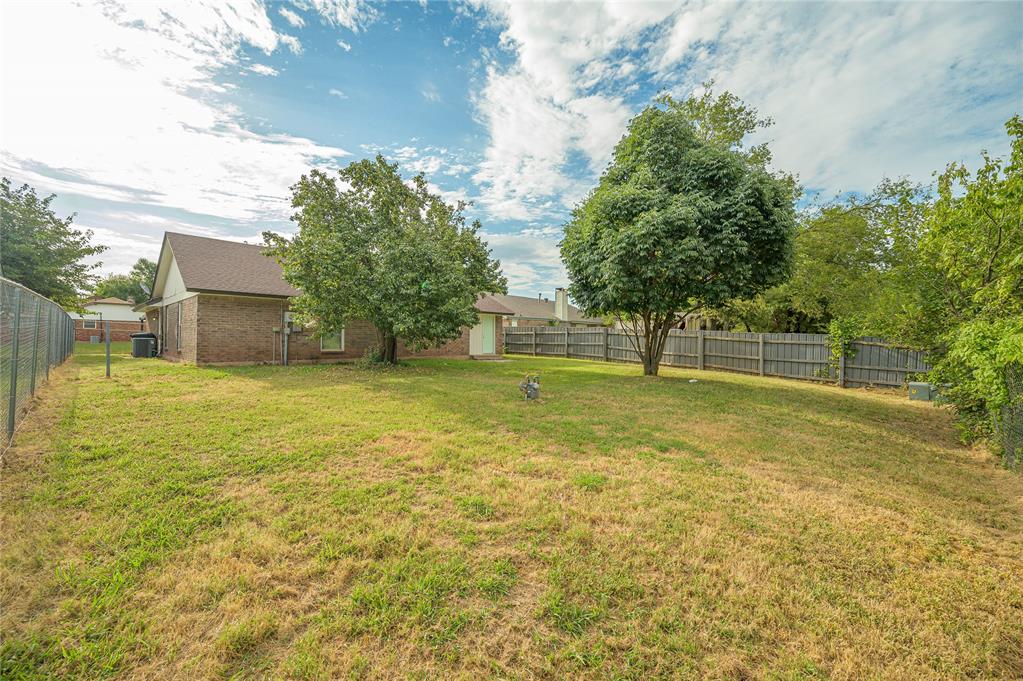 5705 S Bodine Avenue