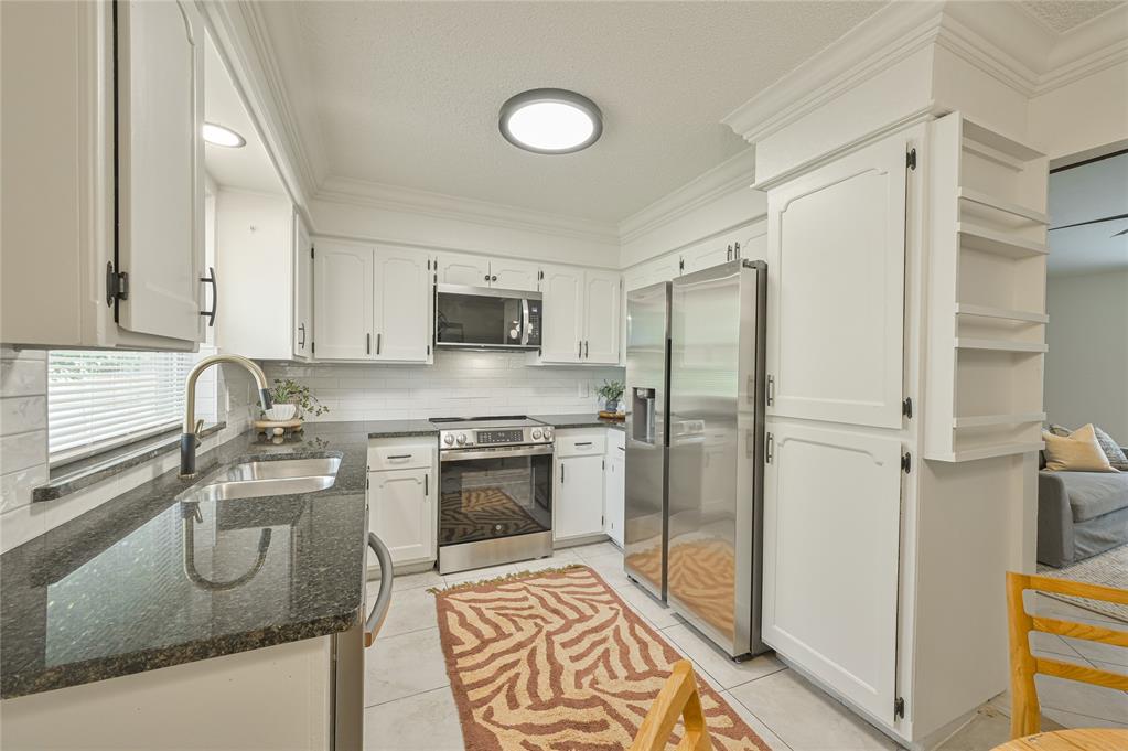 5705 S Bodine Avenue