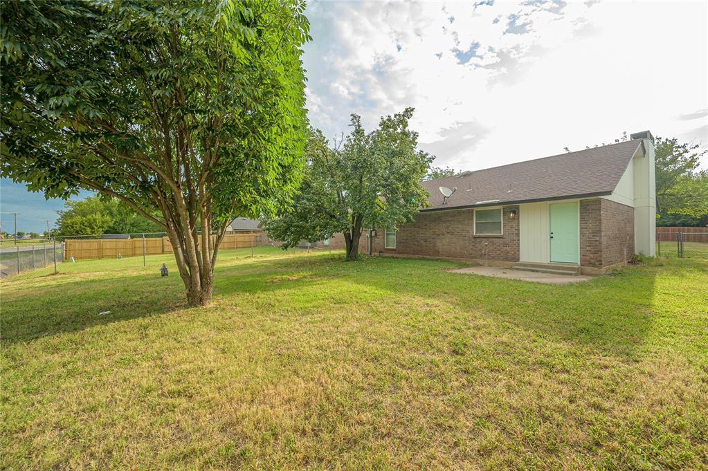 5705 S Bodine Avenue