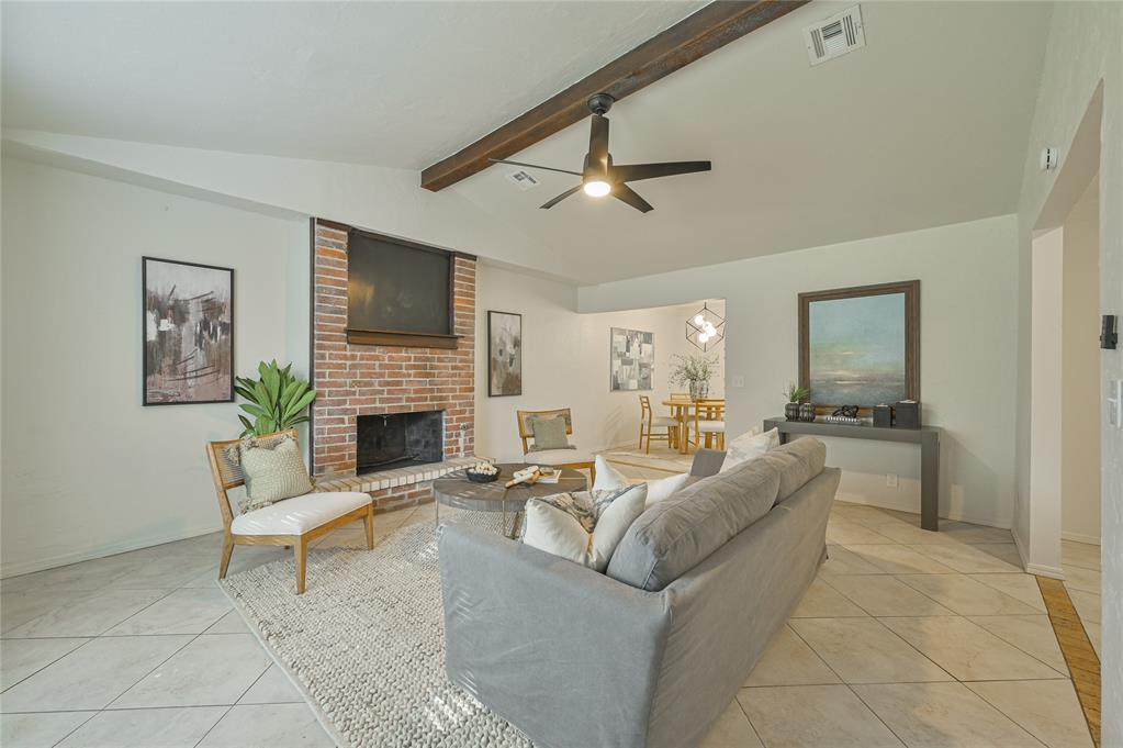 5705 S Bodine Avenue