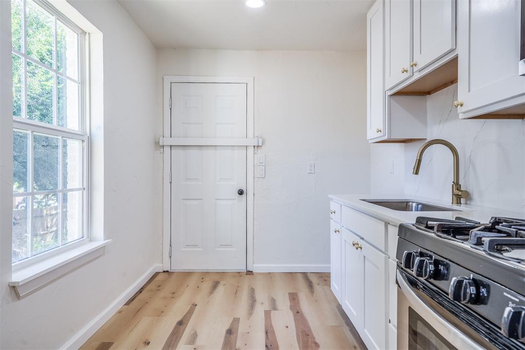 1716 N Highland Drive