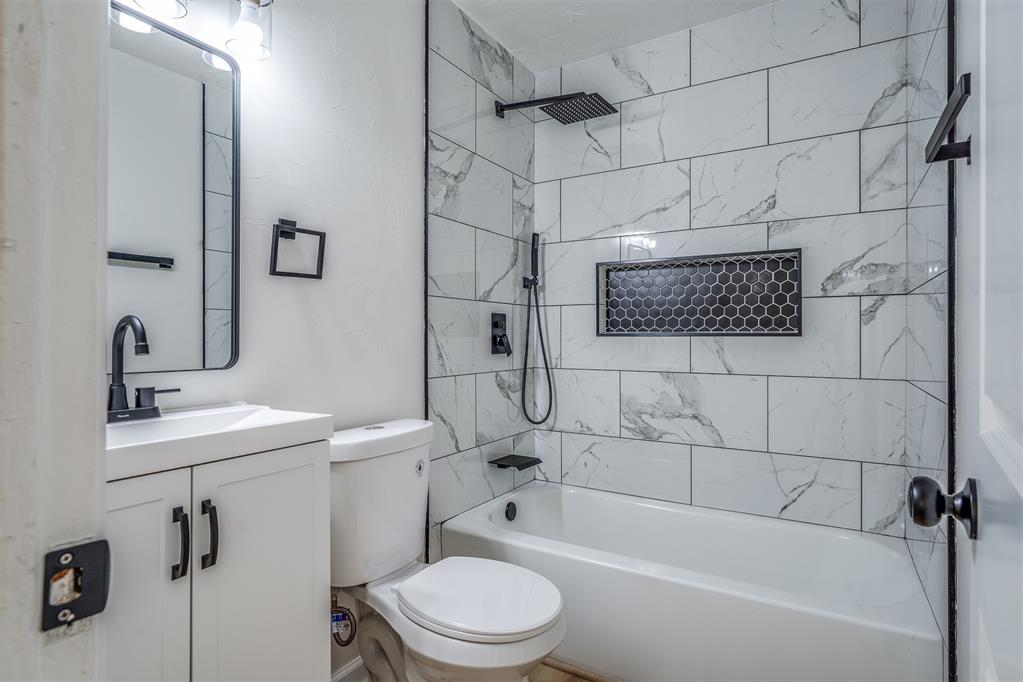 1716 N Highland Drive