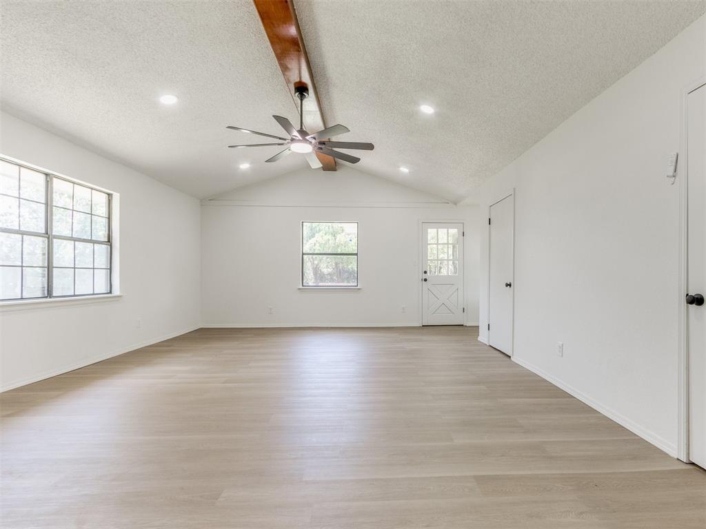 7017 S Miller Avenue