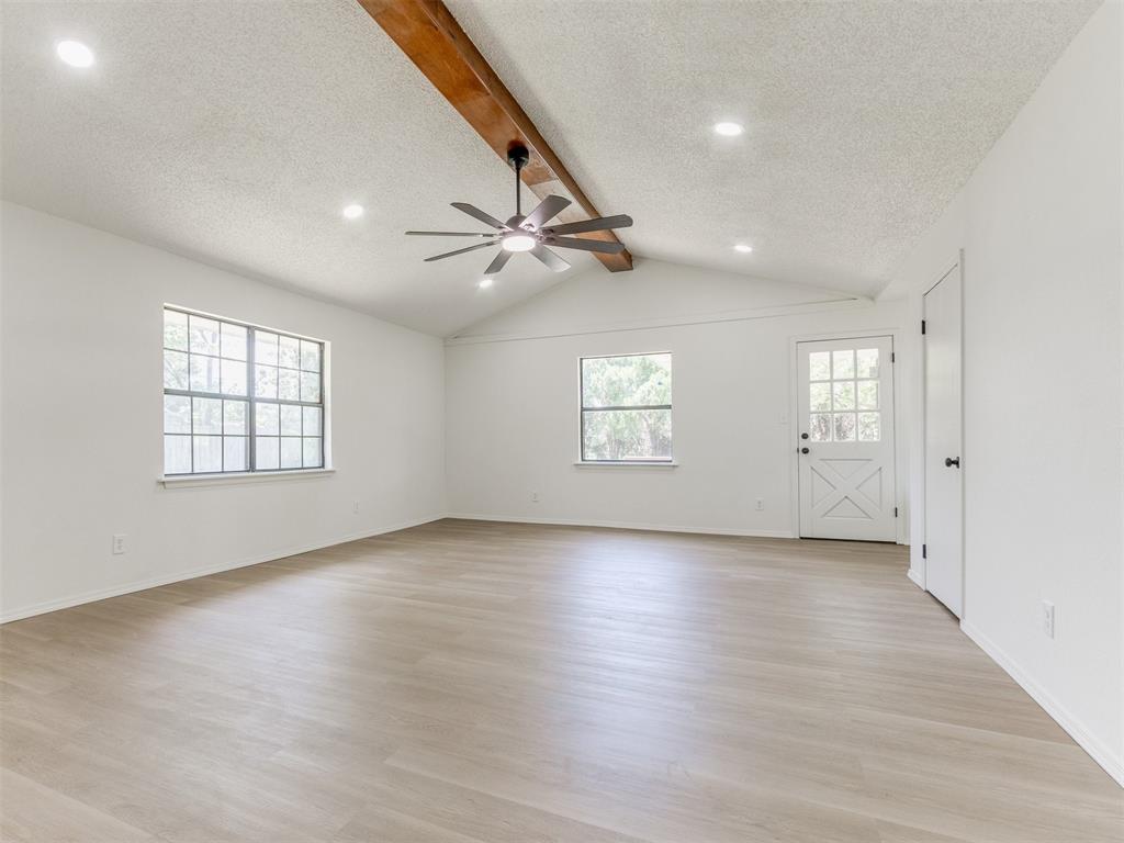 7017 S Miller Avenue