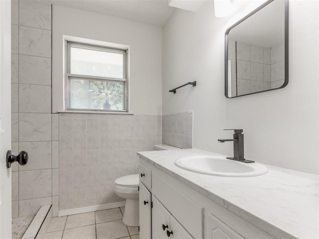 7017 S Miller Avenue