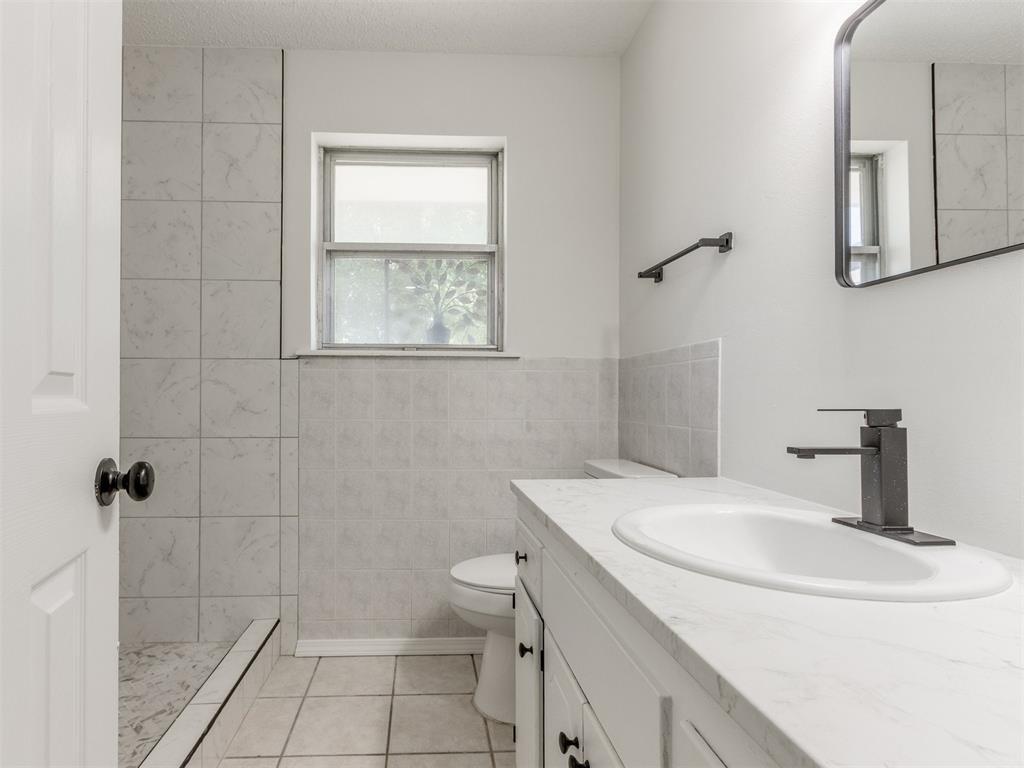 7017 S Miller Avenue