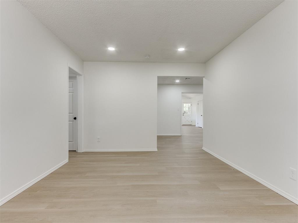 7017 S Miller Avenue