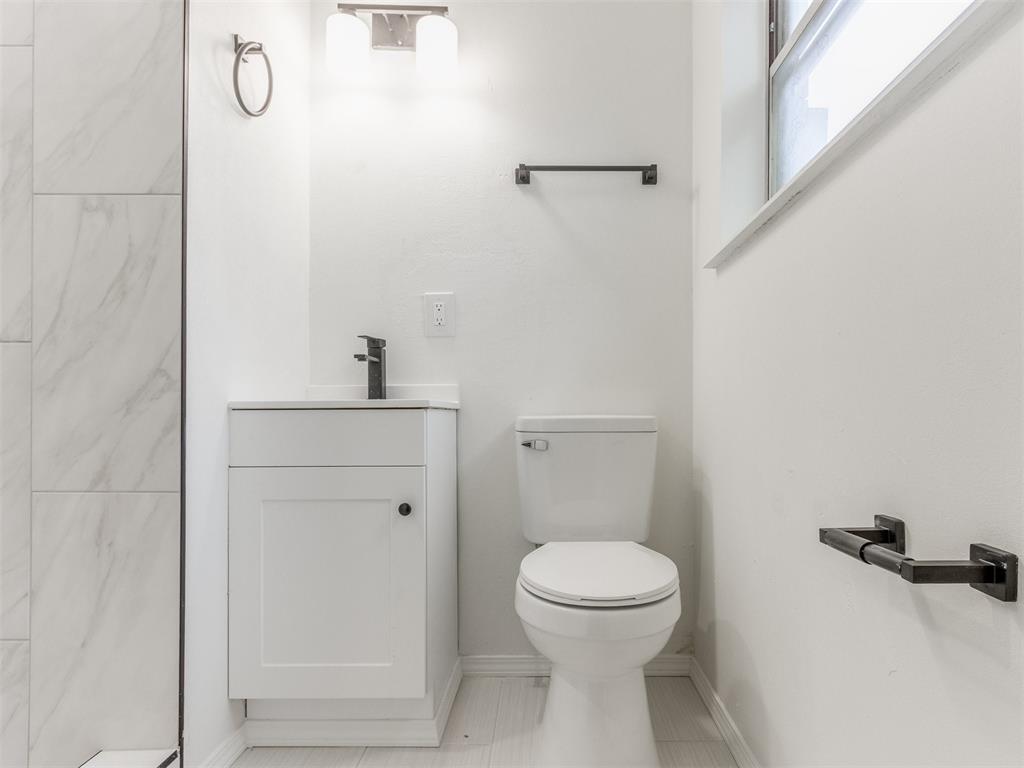 7017 S Miller Avenue