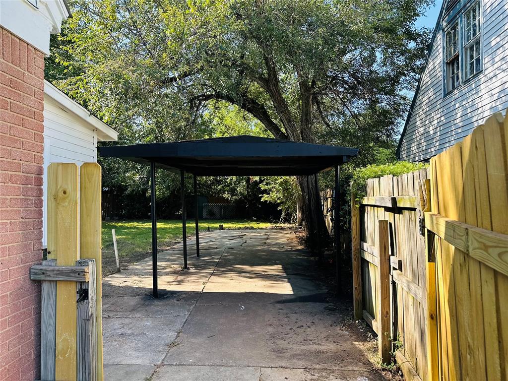 202 E Northrup Drive