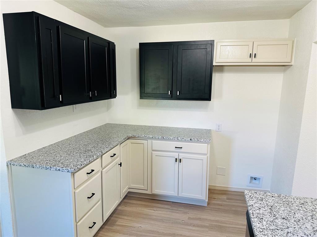 202 E Northrup Drive