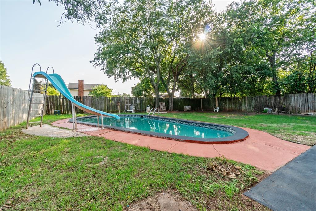 3900 Corbett Drive