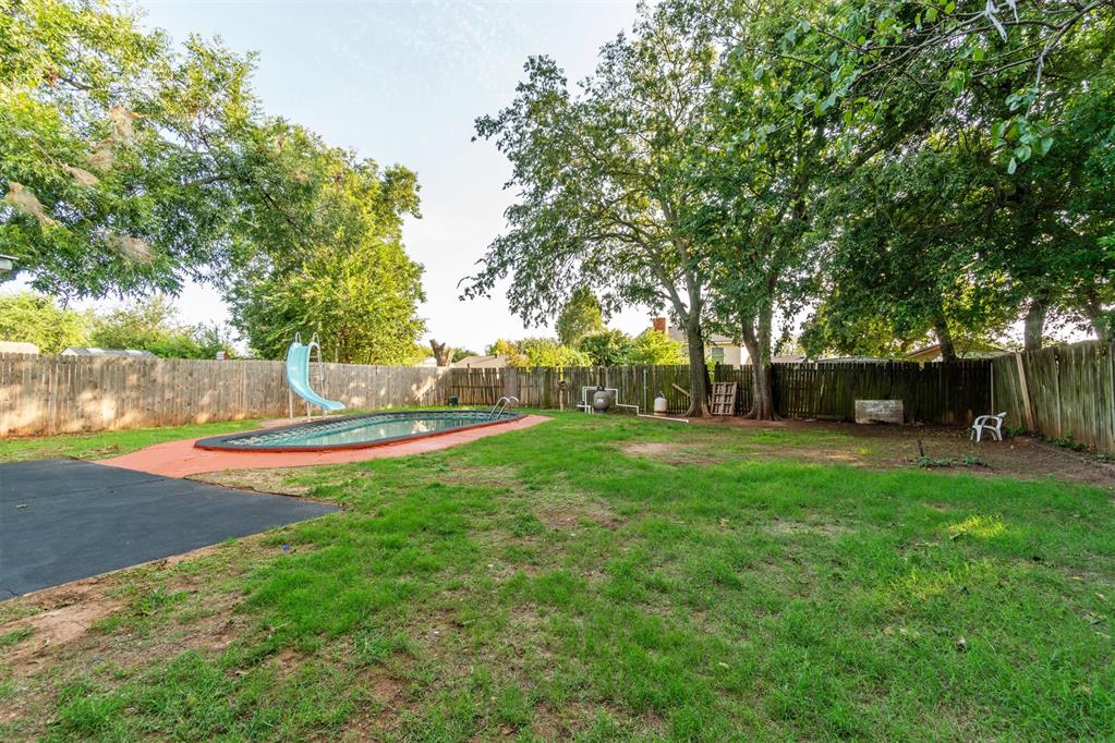 3900 Corbett Drive