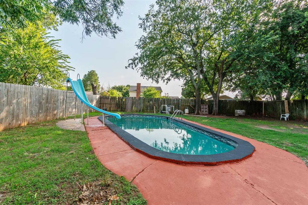 3900 Corbett Drive