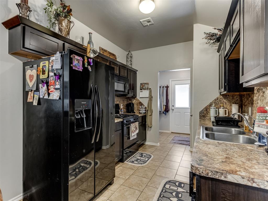 6133 Courtyards Court