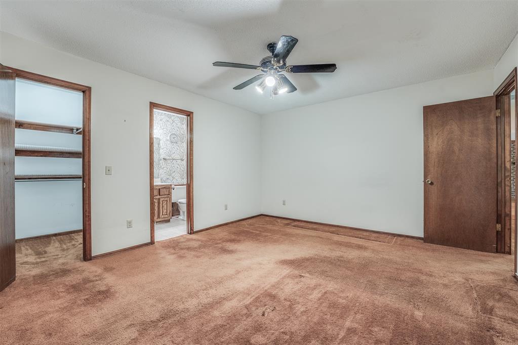 10305 S Fairview Drive