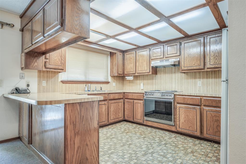 10305 S Fairview Drive