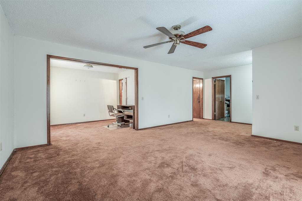 10305 S Fairview Drive