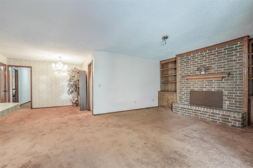 10305 S Fairview Drive