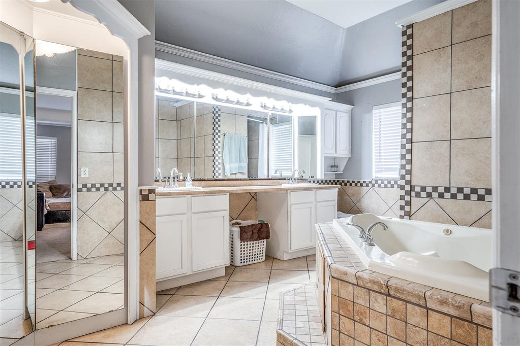 8316 NW 106th Street