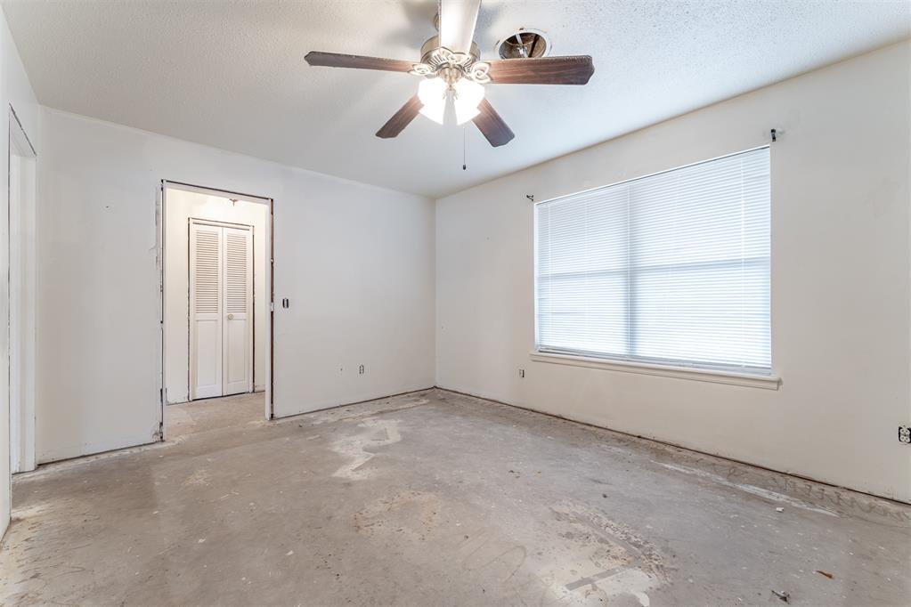 6309 S Francis Avenue