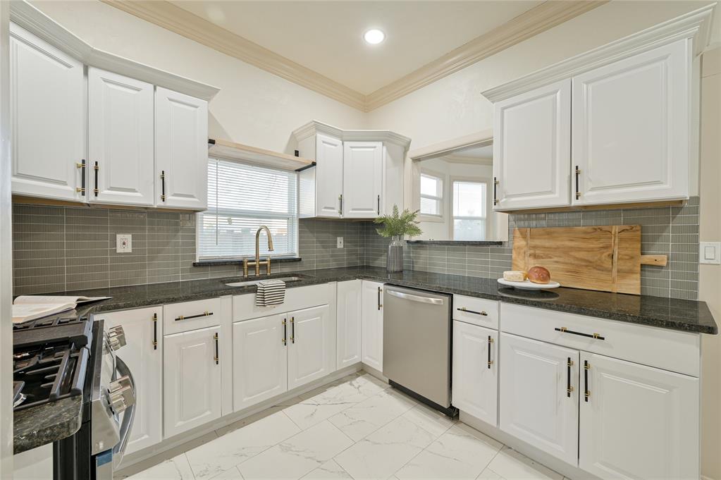 2431 W Eubanks Street