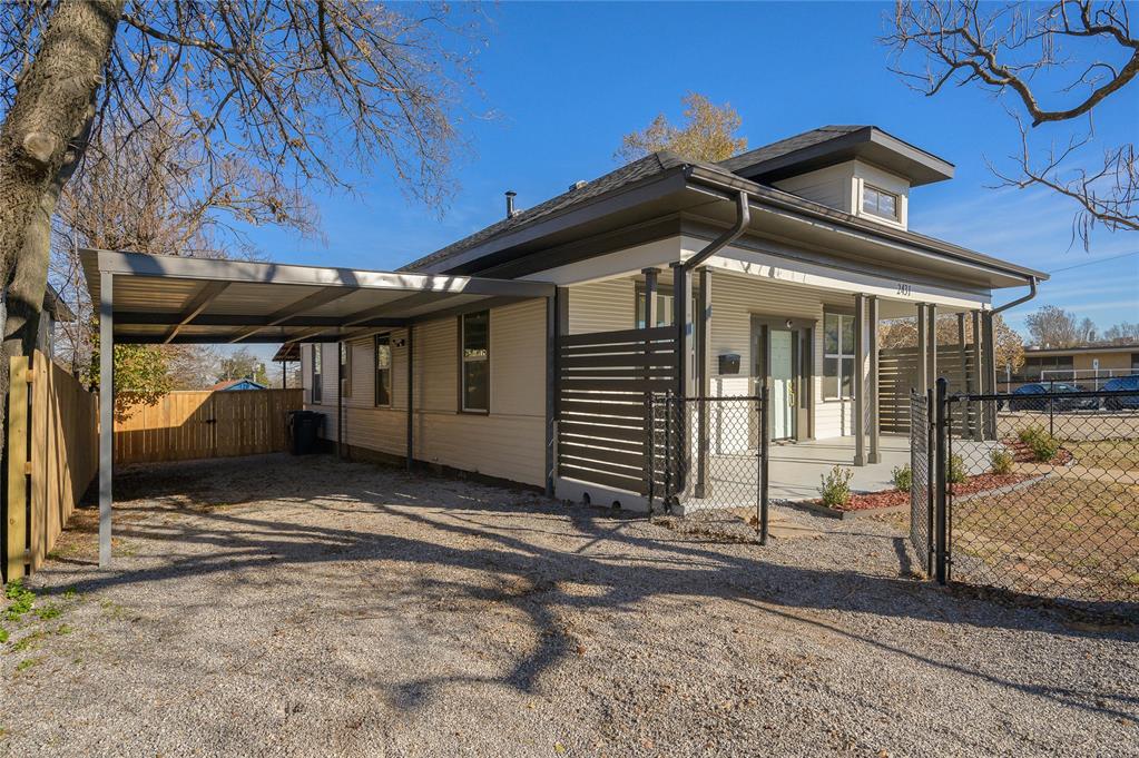 2431 W Eubanks Street