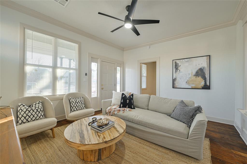 2431 W Eubanks Street