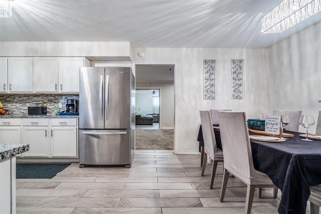 3105 N Viewpoint Drive