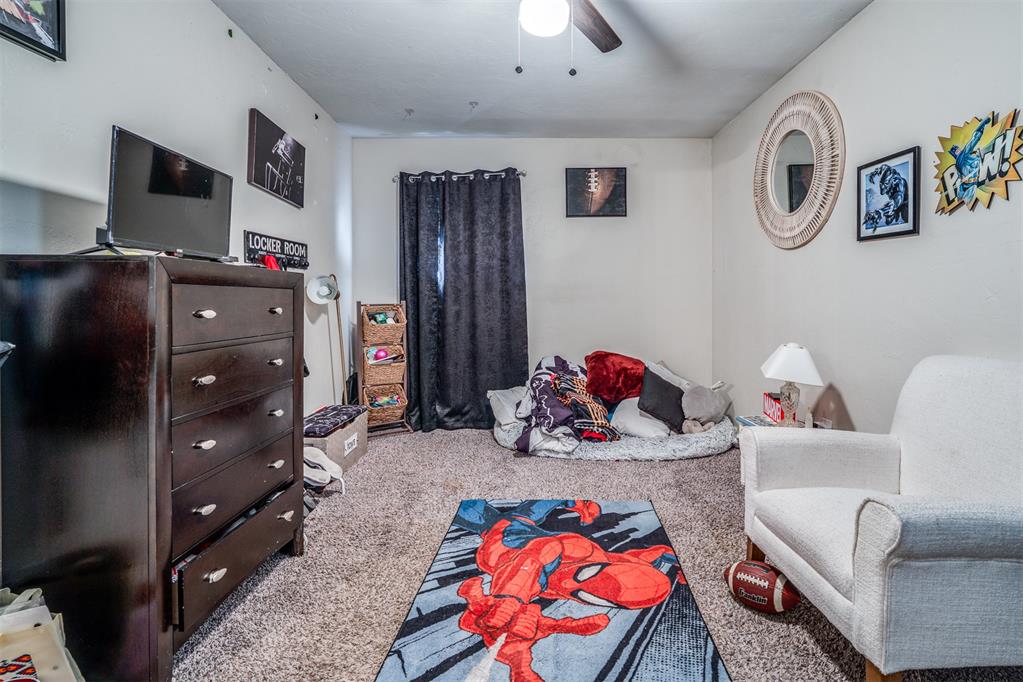 3105 N Viewpoint Drive