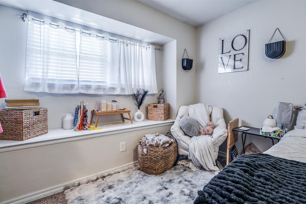 3105 N Viewpoint Drive