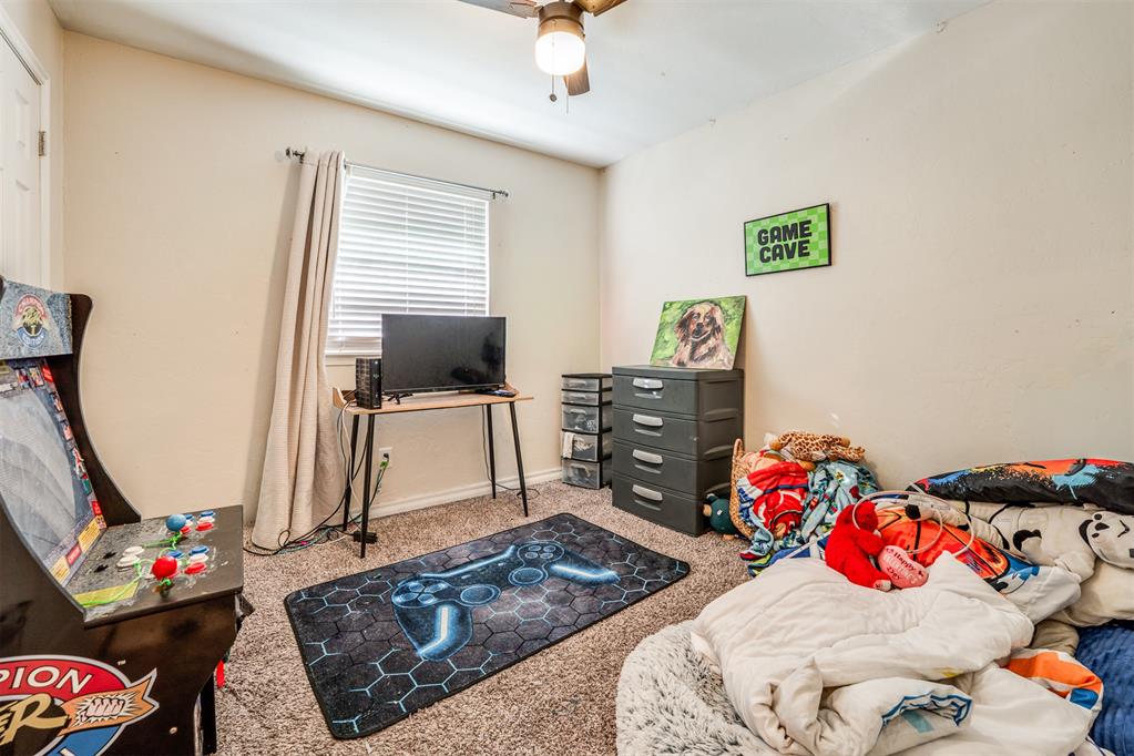 3105 N Viewpoint Drive