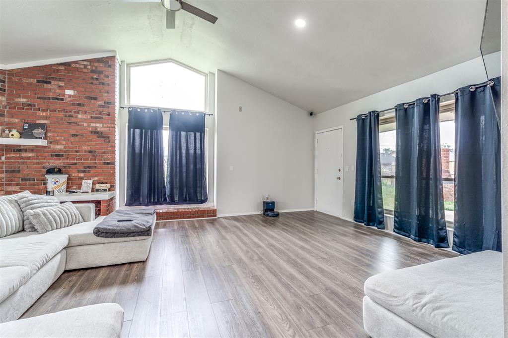 5400 N Wisconsin Avenue