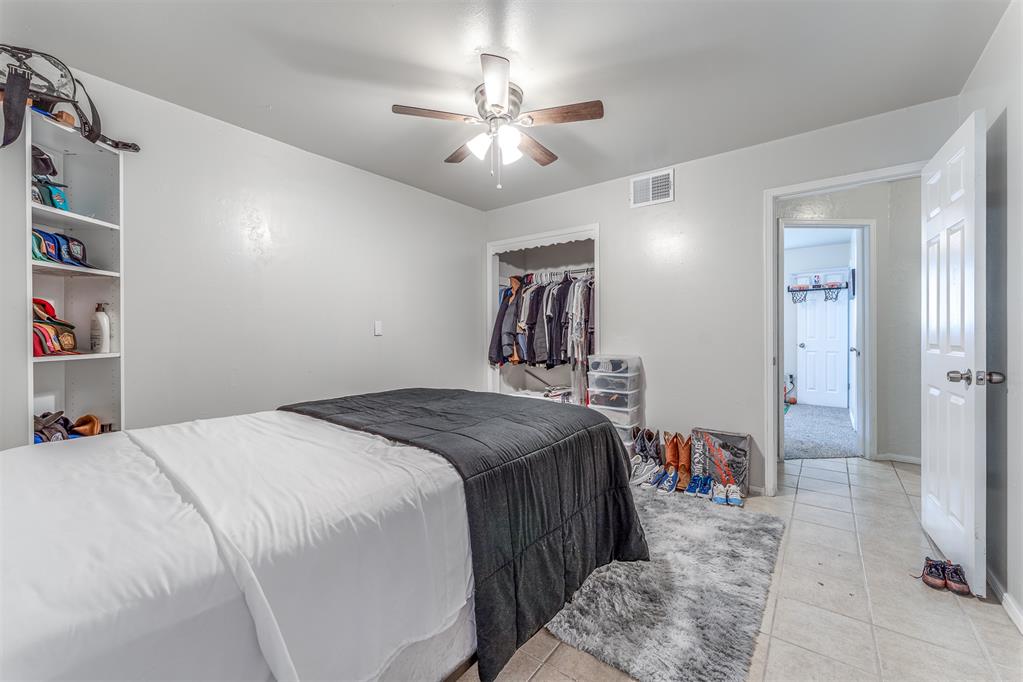 5400 N Wisconsin Avenue