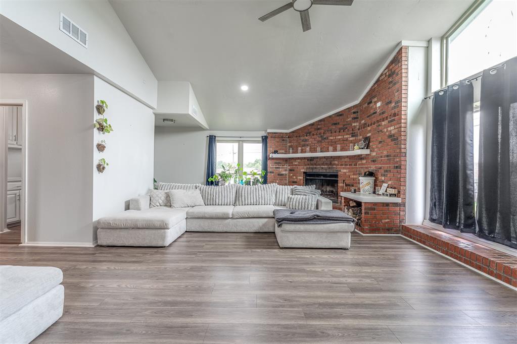 5400 N Wisconsin Avenue