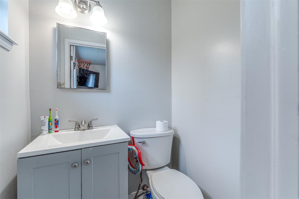 5400 N Wisconsin Avenue