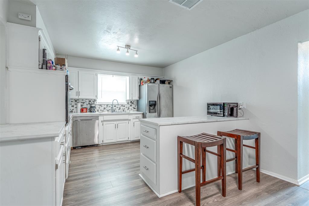 5400 N Wisconsin Avenue