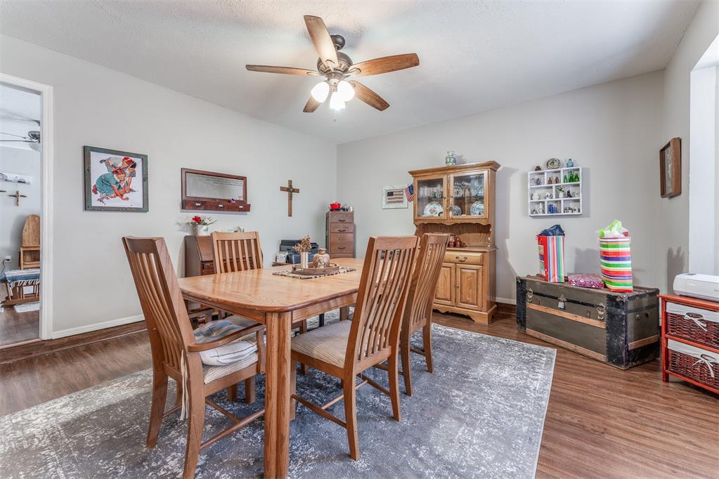 1515 Oakhurst Avenue