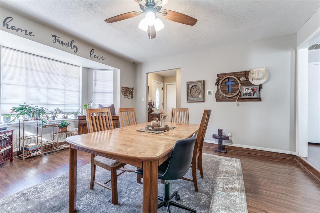 1515 Oakhurst Avenue