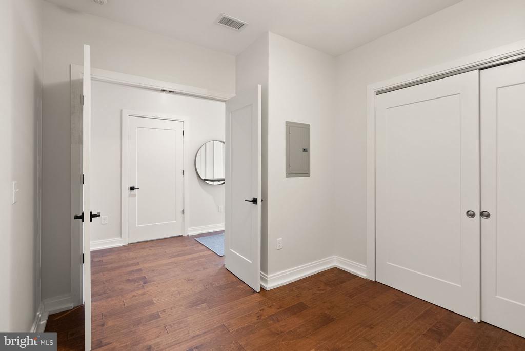 1111 PENNSYLVANIA AVENUE SE 304