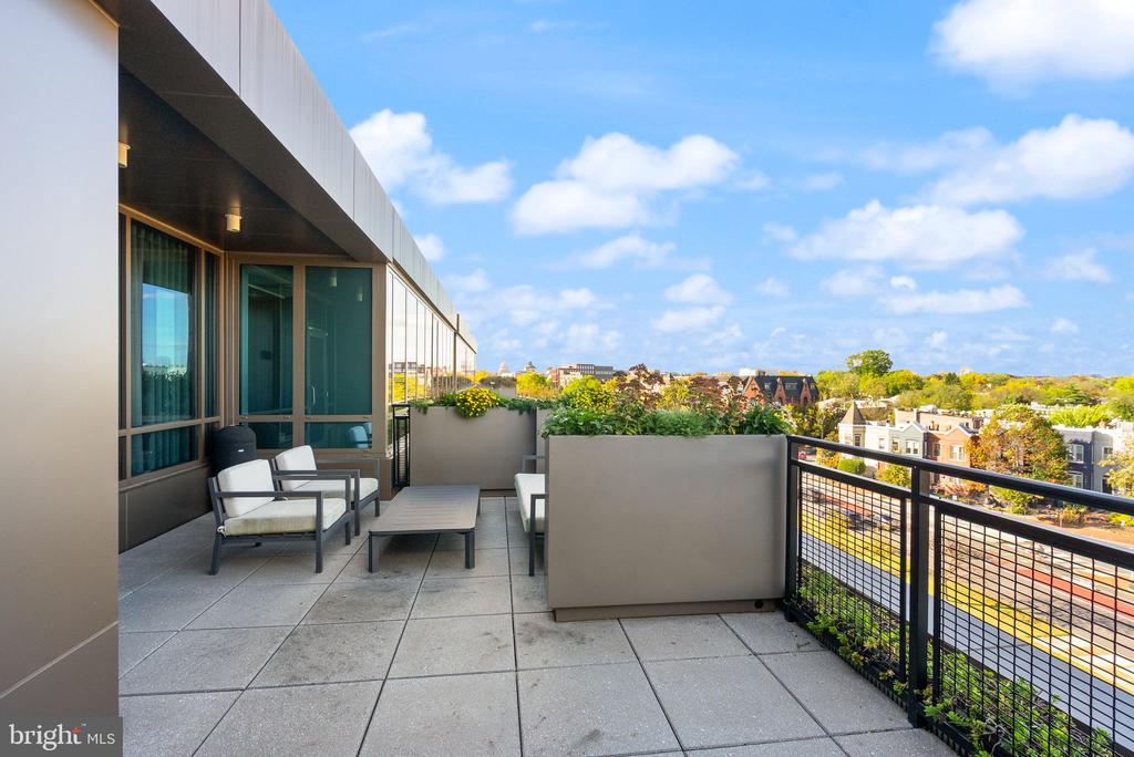 1111 PENNSYLVANIA AVENUE SE 304