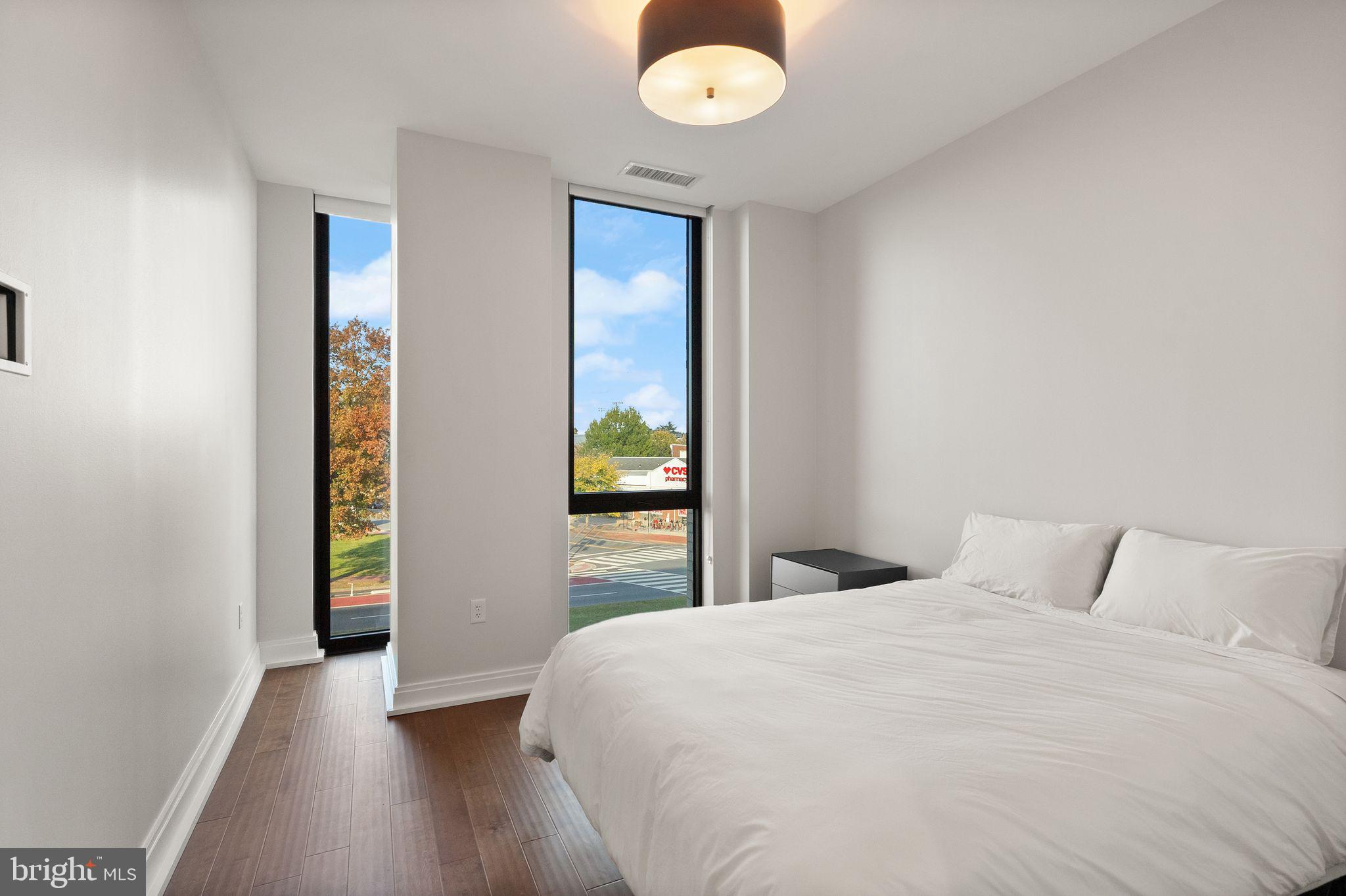 1111 PENNSYLVANIA AVENUE SE 304