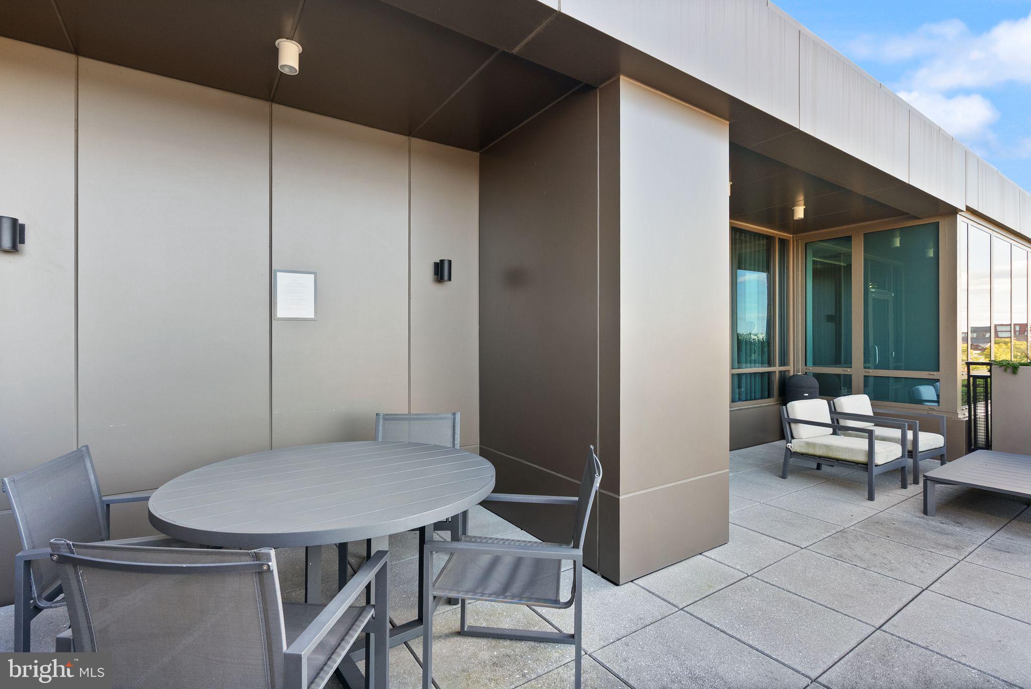 1111 PENNSYLVANIA AVENUE SE 304